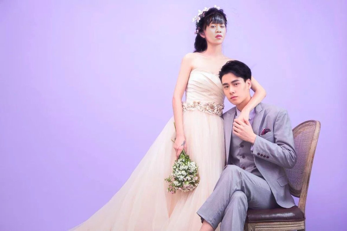 faaaaaa_hh's tweet photo. เห็นพี่เจนบ���กยังไม่พาพี่อี้เข้าบ้าน แล้วรูปพรีเวดดิ้งนี่คืออะไรคะ ซุ่มแต่งรึเปล่า //ยื่นไมค์สัม😂
@JenniePanhan https://t.co/DgsP20Zm6W