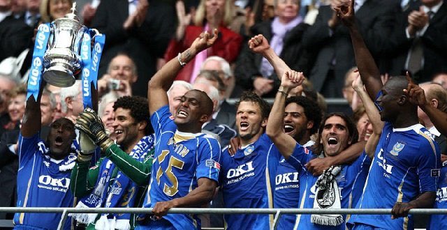 PompeyArchive's tweet photo. 🔵POMPEY ARCHIVE QUIZ🔵

🗓Every Sunday, we’re going to be doing a quiz around a certain subject to do with #Pompey 

Feel free to quote/reply to each question with your answers.🤔

🏆As it’s FA Cup weekend, the first quiz will be based on Pompey in the FA Cup. https://t.co/biKOsS6u0m