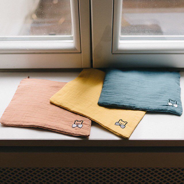 ✨ NOUVEAUTÉ ✨
Et voici les pochettes assorties aux Mom Bags !! 🤪😄
Rubrique «  les essentiels »👉🏻
#nouveaute #pochettes #mombag #3coloris #lesessentiels