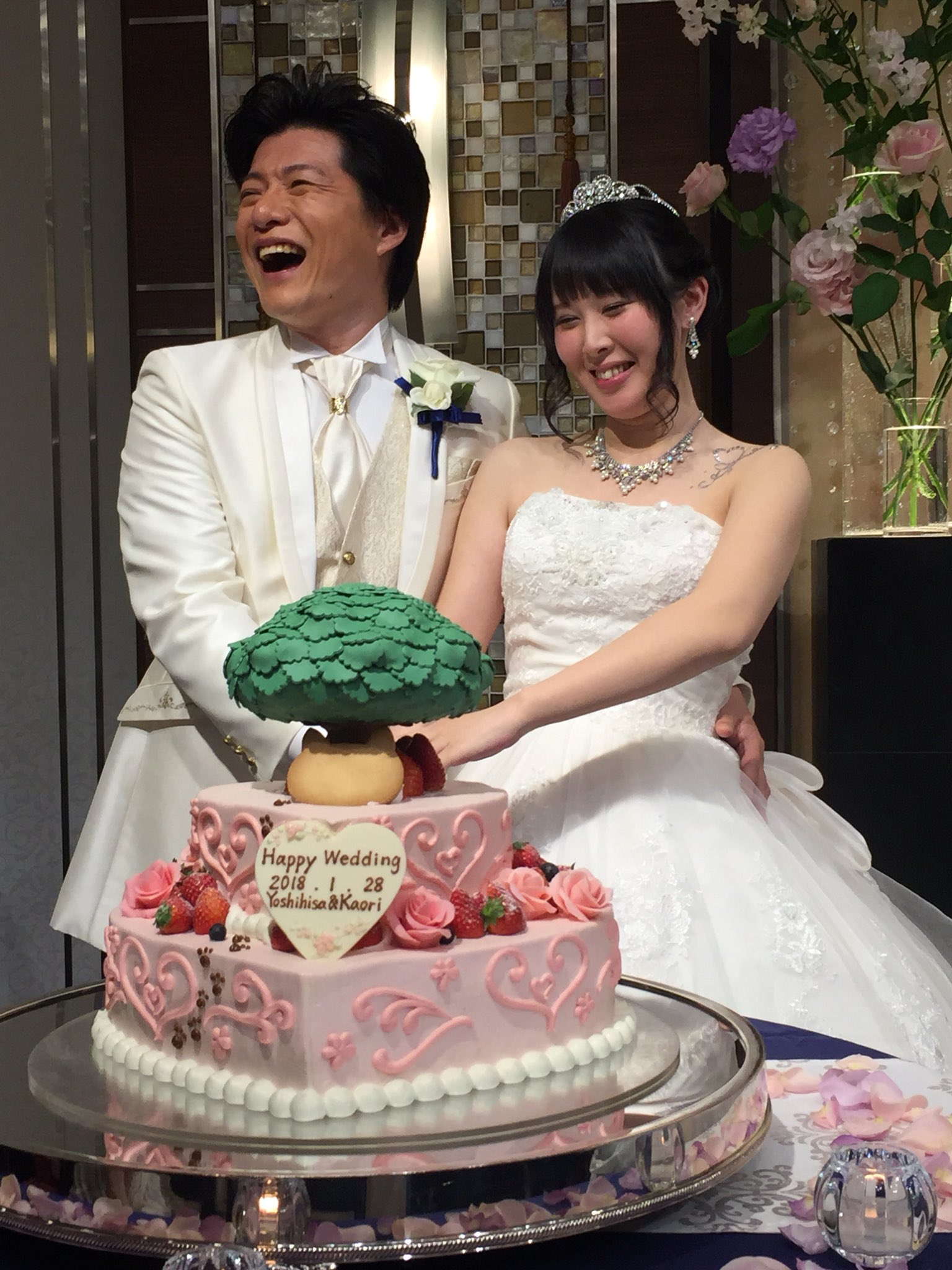 斎賀みつき え どなたの結婚披露宴かって この人たちです もー 幸せオーラ全開で素晴らしい うらやましい 笑 2人の人柄のごとく本当に優しく暖かい雰囲気の中 和ませていただきました