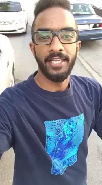 pixel0000's tweet photo. أثر حادث مروري أسعد مكتئب وأكبر إجتماعي منعزل وأذكى متغابي وأعقل شخص مجنون #الصديق  #اندريه_العملاق بحاجة إلى ٢٠ متبرع للدم في بنك مستشفى الحرس بأسم #مشعل_المصيبيح ملف رقم ٢٨٧٠٢٣٦ علما بأن إستقبال المتبرعين مابين الساعة ٧ صباحا حتى ساعة ٣،٣٠ ظهرا.
#دعواتكم_بالشفاء_لاندريه_العملاق https://t.co/XtIMd6N0RA