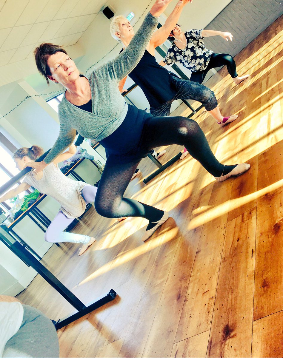 LadyBayBallet's tweet photo. Beginner Adult Ballet Class
1-2pm, Monday 29th
@PoppyandPint
Come & join the many adults taking #balletclass #everyweek
at #ladybayballet
ALL classes are #payontheday
#adultballet #balletbarre #dance #classicalballet #allages #allabilties #nevertoolate #bespokeclasses https://t.co/hksyA9jpX2