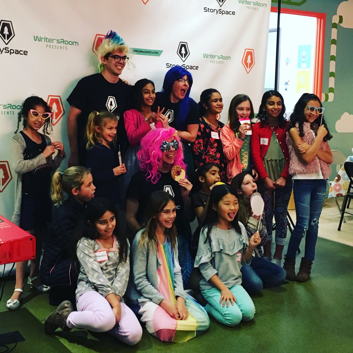 StorySpacePod's tweet photo. What goes better with storytelling than mermaids and donuts?!? Thanks @Storymakery for another great birthday party! 
#whatstorywillyoutell

.
.
.
.
.
#writersroomproductions #nonprofit #productioncompany #storyspace #studentauthors #ptamom #homeschool #giveback #storytellers https://t.co/sWxsLNLkC2