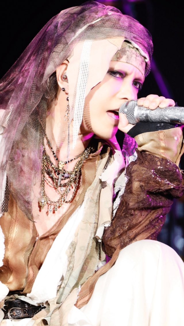 Vampirehtky666's tweet photo. ジャパニーズクリスマス‼︎
これからも
ずっと大好きって言葉では
足りないくらい大好きですし
ずっとずっと応援しています♡
ソロでの活躍
楽しみにしております( ⸝⸝⸝⁼̴́◡︎⁼̴̀⸝⸝⸝)
ハイドさんにとって素敵な1年に
なりますように…♡
心よりおめでとうございます♡ https://t.co/saotcTdPlk
