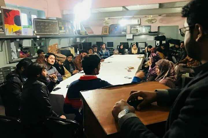 umaribntahir's tweet photo. Positive Pakistan faisalabad chapter conducted a well informative  session Young Intellectuals  Forum "Water crisis :A  contepmorary challenge to Pakistan's survival.
#PositivePakistan https://t.co/Y2GxLP5TTt