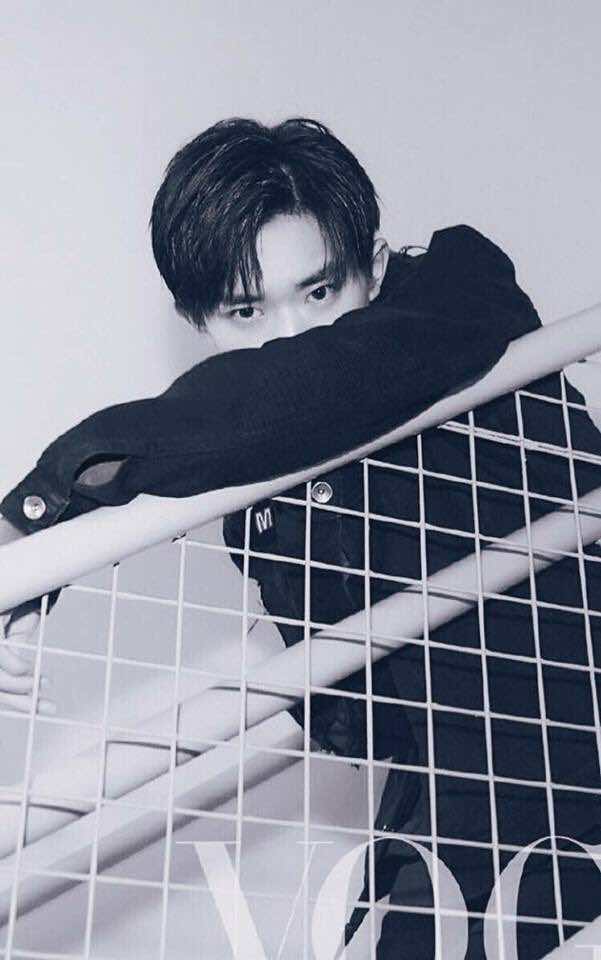 ui88729625's tweet photo. Jackson yee is cool
#JacksonYeeGrammys2018 https://t.co/swJlqFCMiX