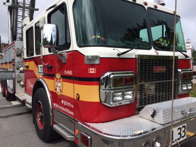 Damage is pegged at $50,000 in a fire at 223 Whitton Cr. in Vanier. #ottnews 1310news.com/2018/01/28/hur… https://t.co/iq6u9FvJ5q