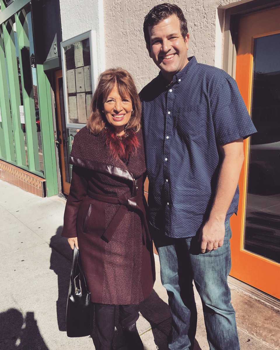 When your congresswoman <a href="/jackiespeier/">Jackie Speier</a> stops in for #brunch, you thank her for her service and you get a pic 📷😎...#grateful to all who serve! 🇺🇸