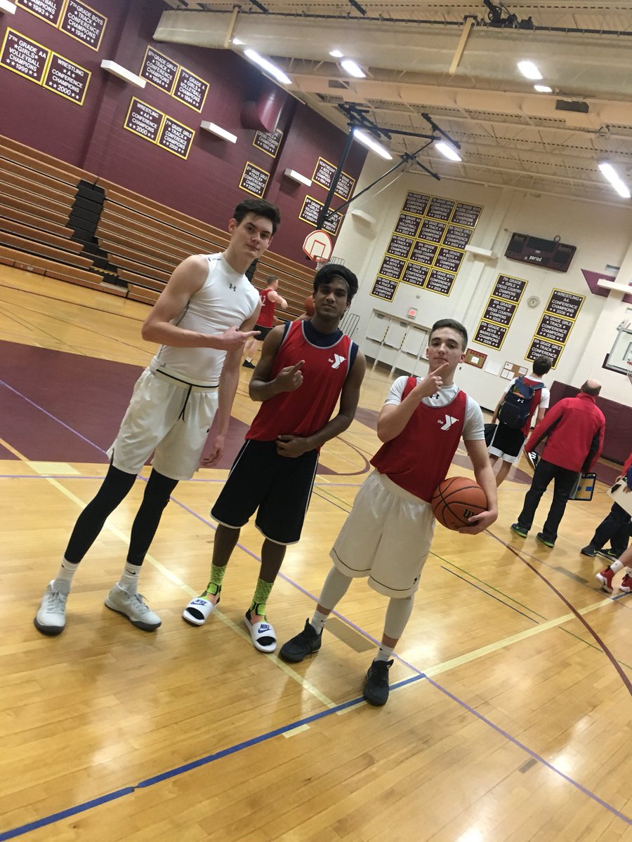 YG3MEDIA's tweet photo. Mafia wins by 10+ today as opposing team quits with 40 seconds left. @SahilYemul @Corey_M_2 and @mkv3233 did work today. #MafiaBoys https://t.co/0bHNNV8rfS