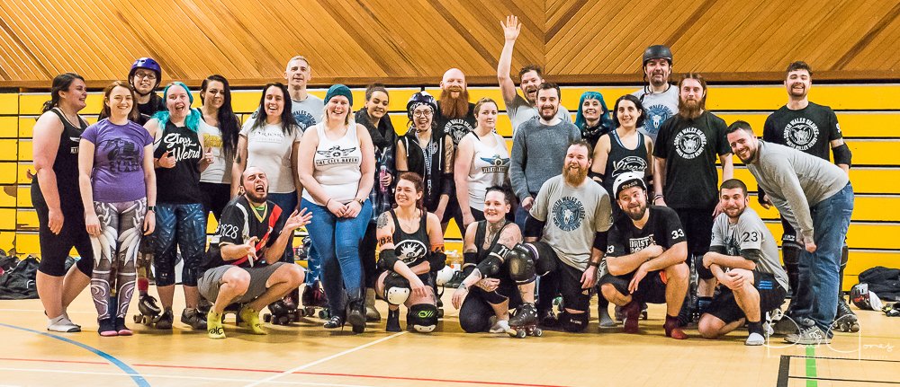Great turnout for our mixed fundraising co-ed scrim today. Thanks to everyone for coming to Play, NSO, Ref and take photos. I’m sure we will have more pics to follow. SWS x
Photo credit <a href="/PJPhotoDiff/">Paul Jones Photo</a> #swsrollerderby #rollerderby #coed #scrim #skatelife #skating