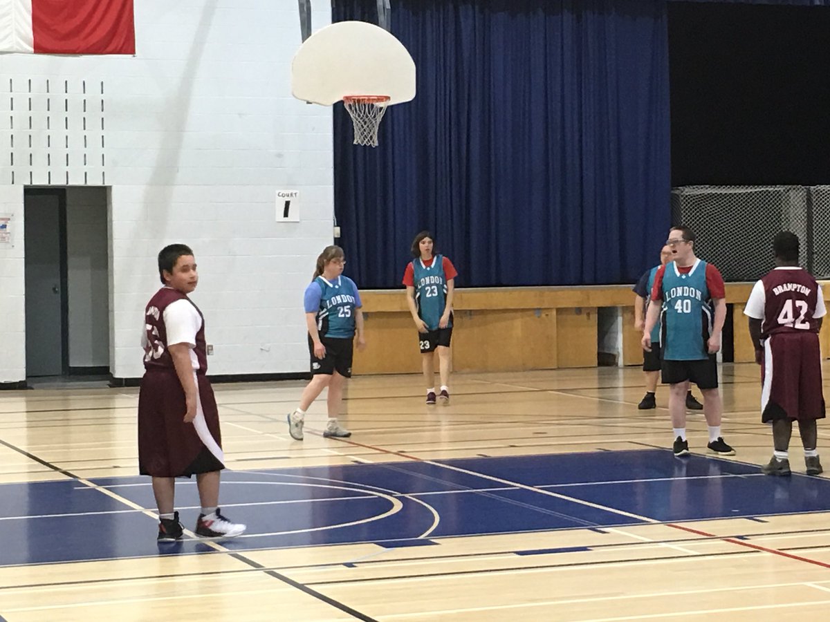 tracey_maciocia's tweet photo. Taking in some Special Olympics Basketball. #bramptonspecialolympics #Tdhelps. https://t.co/lUjC9XNYuw