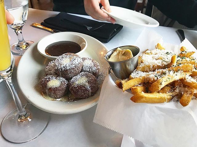 TheHungryHuman's tweet photo. Throwback to the most incredible doughnuts and Parmesan fries... 🤤 🍩 🍟 #thehungryhuman #hellafoodyall #doughnut #donut #fries #nashville https://t.co/HWuJO11PiY https://t.co/PA2eTjpwmd