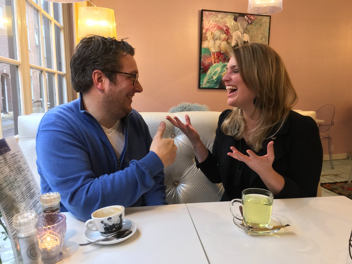 BiancavdHorst's tweet photo. Yes!! Altijd gebaren willen leren?  Doe mee met de #GebarenChallenge 2018!! In dit gave online programma leer ik je stap voor stap 500 gebaren in 1 jaar tijd. Get inspired en ontdek hoe fantastisch het is om met je handen te kunnen praten!! Aanmelden:
👉https://t.co/Sz9IdJeT0j 👈 https://t.co/xt70h4K7L7