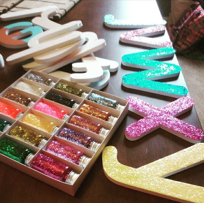 EHudsonJones's tweet photo. This B&amp;M glitter selection just improved my Sunday by 10000% never been more ready to start Phase 3! #lettersandsounds #phase3 #phonics #glitter #asundaywellspent https://t.co/PAURs14JMx