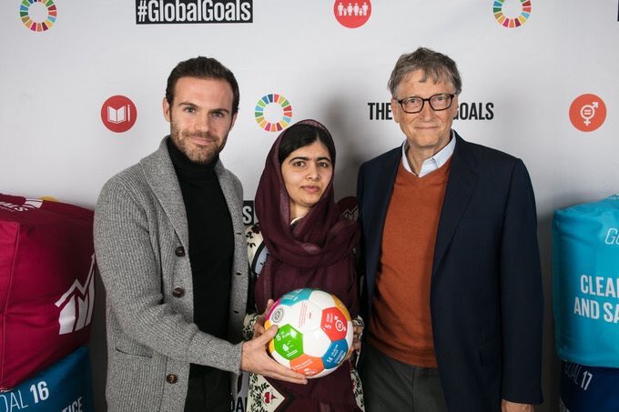 juanmata8's tweet photo. Such a privilege to visit the @wef earlier this week. Among others, I had the chance to speak to the inspiring @BillGates, @malala &amp; @erna_solberg about @CommonGoalOrg and the ability of football to help change the world. The movement keeps growing! #CommonGoal ⚽️❤️🌍 https://t.co/Hv7my10qES
