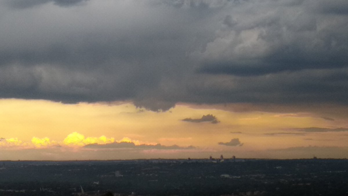 PieterseSaskia's tweet photo. Storm over Northcliff &amp; Joburg @PigSpotter https://t.co/XgQ1ZY0RFH
