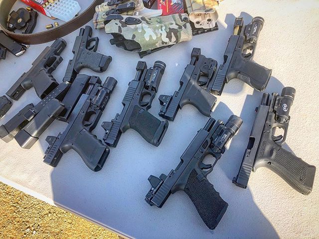 TexasBlackRifle's tweet photo. Range day. I see some consistency here.
・・・
#tbrci #glock #stubbycomp #Compensator #AmericanManufacturing #InnovatorsNotImitators #MicroComp #MadeByGunGuys #Comp #GlockComp #G19 #TexasMade #America #Gun #Guns #Compensator #Gunchannels #EDC #everydayc… https://t.co/9J5OKSsqyK https://t.co/y44QnJHIaU