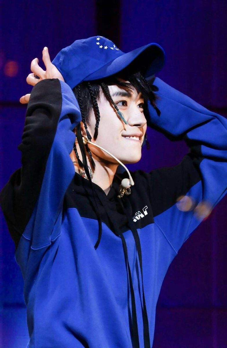 gracelimomo's tweet photo. #JacksonYeeGrammys2018 Jackson Yee, your smile is so bright . https://t.co/vq2eH9M7cM