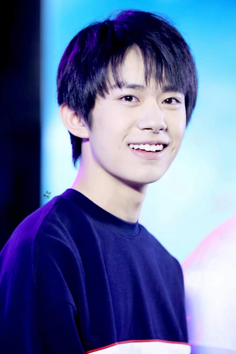 gracelimomo's tweet photo. #JacksonYeeGrammys2018 Jackson Yee, your smile is so bright . https://t.co/vq2eH9M7cM