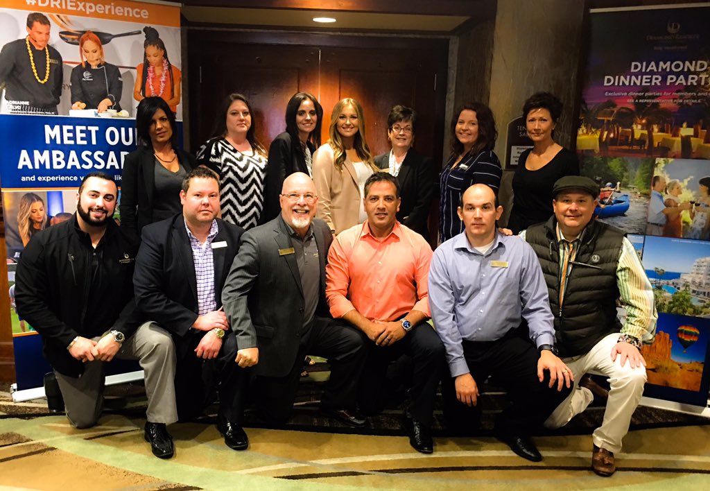 BxGguy2020's tweet photo. We're together again today with @chasiteykyle &amp; the BCG team for one last day in Knoxville. No one does hospitality for our owners like @diamondresorts as we are one of 5 teams helping to make a difference. Thank-You to our #EventOfALifetime team for giving us these opportunities https://t.co/H3uJCqkZ65
