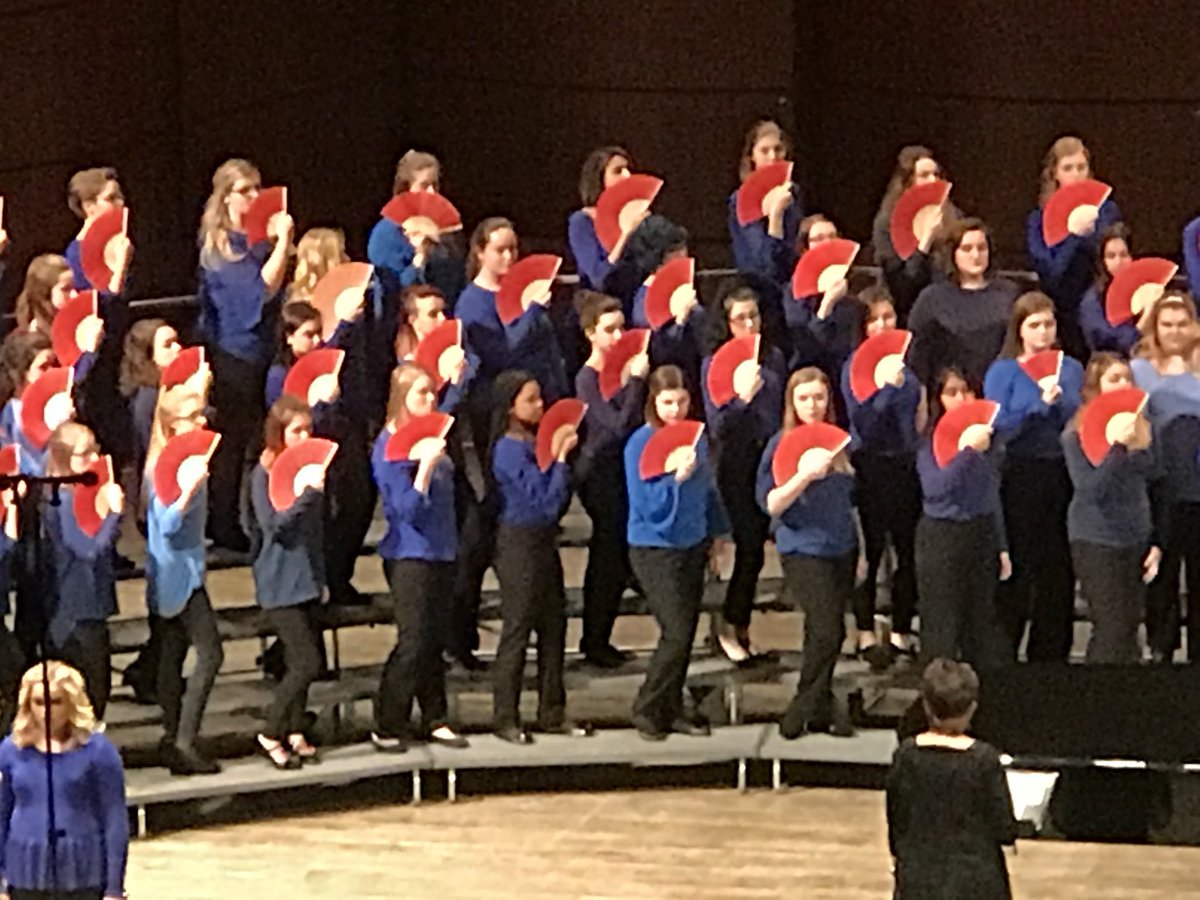 cvchoirs's tweet photo. One of the best SSAA performances I’ve ever experienced @MMCAnnual !! So well done. Connected to the message. My favorite part was being stopped a couple of times by the director for her to tell me how kind &amp; professional our cvhs students were. So proud! #ProfessionalismMatters https://t.co/dnaixEslrT