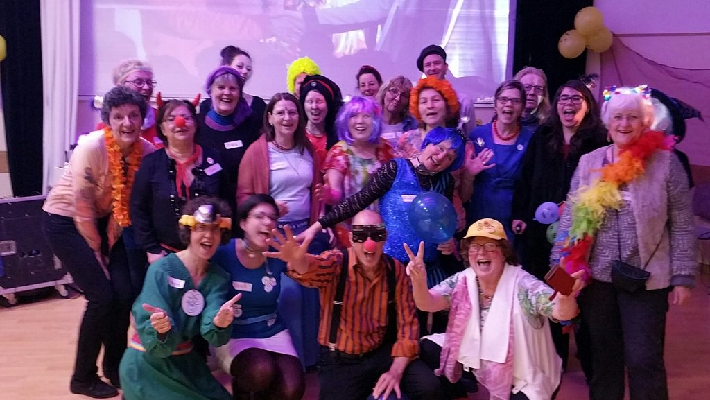 HeidiJanetzky's tweet photo. 3. Berliner LachBall - der verrückteste Ball Berlins -war wieder super! Klein aber fein. https://t.co/Pis0QHqvp6
