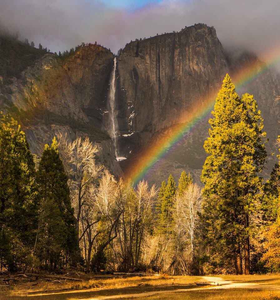 Interior's tweet image. So beautiful that words don’t do it justice: @YosemiteNPS in #California 🌈