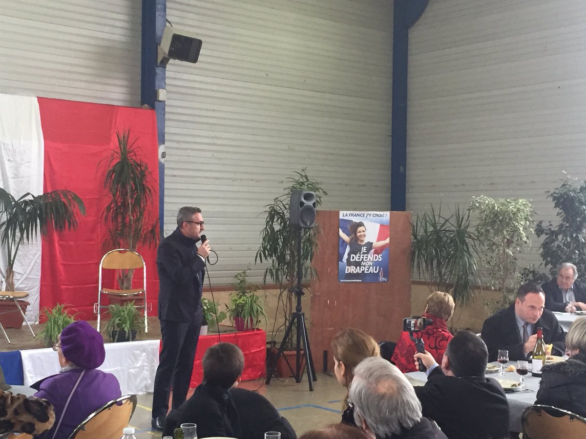 thierryviallon's tweet photo. Le #FN82 recevait @Stephane_Ravier aujourd’hui à #Montauban. De nombreux adhérents ont répondu présent dans la bonne humeur pour partager la galette des rois.  
#TarnetGaronne #RefondationFN https://t.co/g4gwHjwUBU