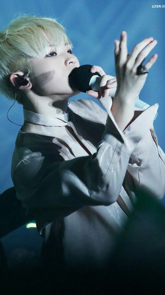 JoeCarat_17's tweet photo. #WOOZI wallpaper
[ Requested • @dayanyan_ ] 

{ Retweet if you use 💙 }
#우지 #Jihoon #이지훈 #SEVENTEEN #세븐틴 #KPOP #aesthetic https://t.co/qyo1grkgAC