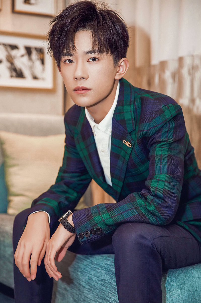 dearjacksonyi's tweet photo. Never say goodbye, because a lot of people love you 
https://t.co/aILZcLeOr2
#JacksonYee https://t.co/OTKMVeI1bv