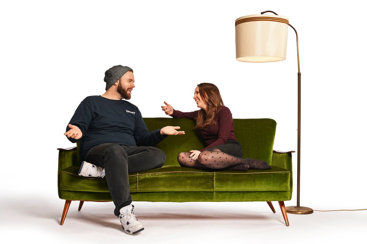 Hör-Tipp: Gleich um 19 Uhr startet bei <a href="/YOUFM/">YOU FM</a> die neue Show "Der Umschlag" mit @RRRockstah und <a href="/kurtulaaa/">Corinna Blaich</a>: radioszene.de/117695/max-nac…