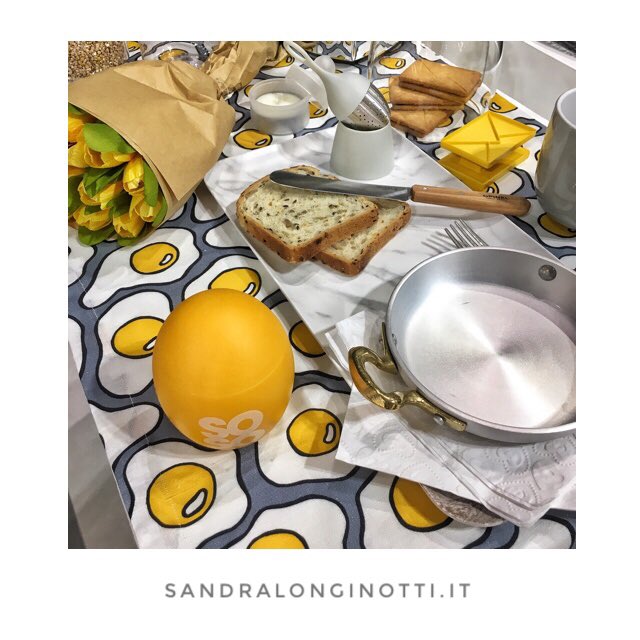 s_longinotti's tweet photo. @homimilano @casastileweb @FieraMilanoSpa @lopificio @Blueside_design @KNIndustrie @fedepalazzina Risvegli fuori cittΓ .
La mia #wellnessbreakfast country a tavola o sul vassoio, lasciando correre lo sguardo sul verde fuori.
In esposizione a @homimilano nella Welcome Area del Pad.2 @casastileweb @FieraMilanoSpa
#green #country #foodstylist #lifestyle #colazione #HealthyEating https://t.co/LyaQUmXU0D