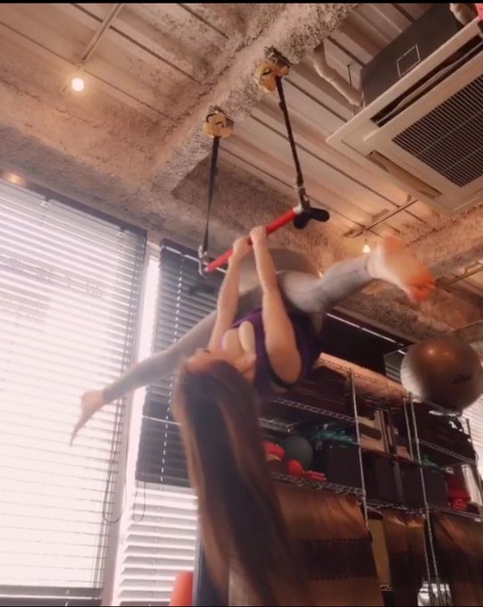 びよーーーーん🐍 https://t.co/1PC60XIb0Q<a href="/tag/%E7%AE%B1%E6%A0%B9%E9%A7%85%E4%BC%9D2023"class="tags"><span>#箱根駅伝2023</span></a>