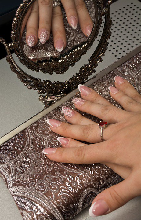 NicolesBodyWork's tweet photo. Get a very stylish manicure today!
#NicolesBodyWork #RedDeer #NailSalon #WaxingService https://t.co/bBiVqkIJOS