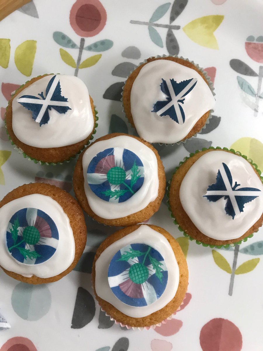 Many thanks to <a href="/Dr_PhilippaW/">Dr Philippa Whitford</a> and organisers <a href="/StirlingWFI/">StirlingWFI</a> for a hugely enjoyable event today in Dunblane. Both informative and motivating. 😊👏🏻👏🏻
(Plus great home baking!) 🍰🎂🥧🍪🍩☕️

#Brexit #NHS #ScotRef 🏴󠁧󠁢󠁳󠁣󠁴󠁿💙