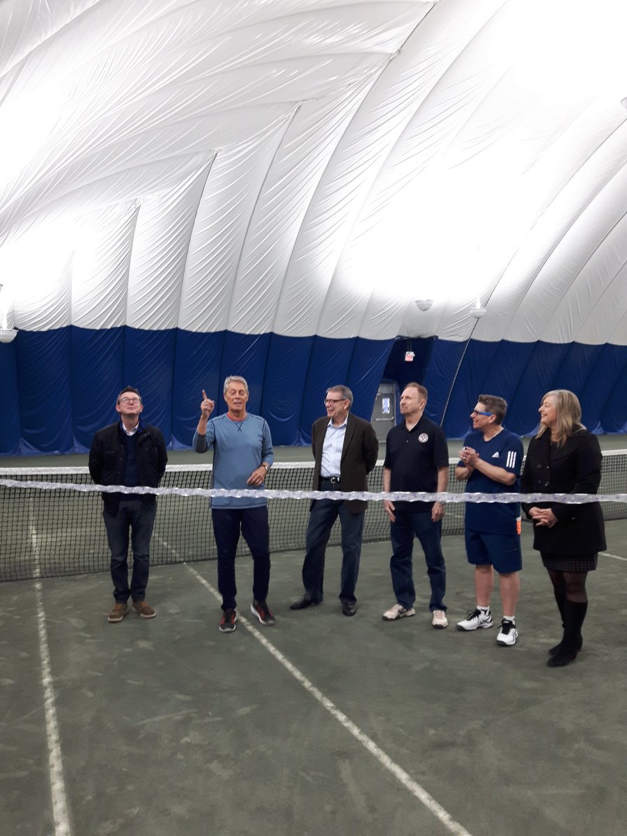 Perfect day to play &amp; cut the ribbon to celebrate the installation of new low energy bright lights <a href="/RosedaleTennis/">Rosedale Tennis Club</a>. Thank you <a href="/deirdrepike/">Deirdre Pike she/her/they/them</a> &amp; <a href="/greg_tedesco/">Greg Tedesco</a> &amp; Jasmine for the workout. #HamOnt