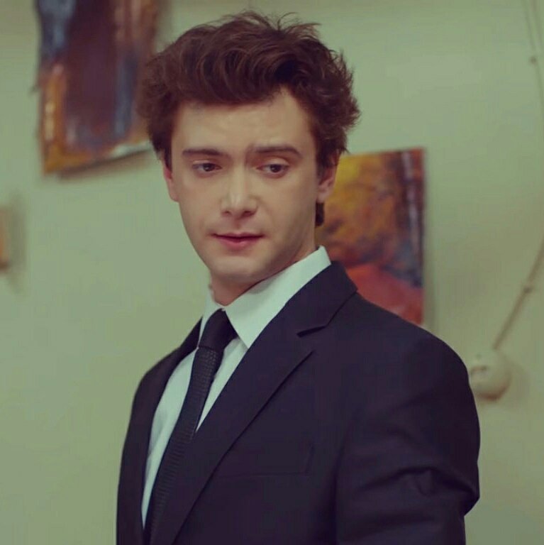 RahmetElibol's tweet photo. Ahí o mas guapo? 😂😂😂 broma
Que tengan buena tarde!✌  #NuevaFotoDePerfil https://t.co/qh0od7ovWH