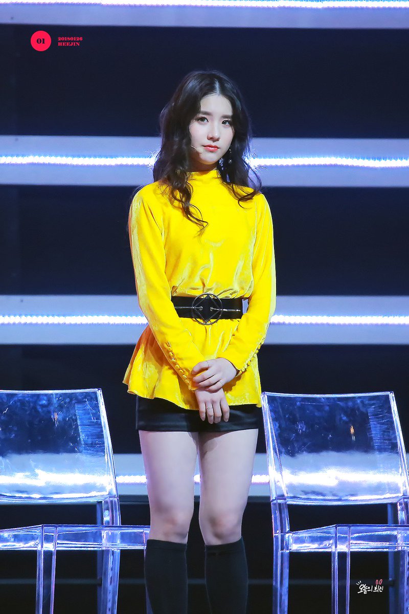 오늘의 희진 tweet media