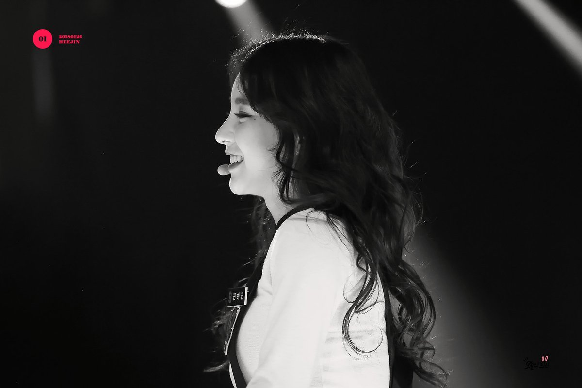 오늘의 희진 tweet media