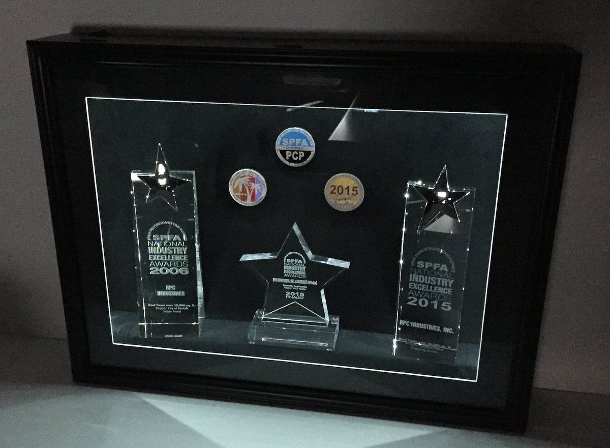 TheSPFA's tweet photo. Unpacking The #Sprayfoam #SPFAShow 2018 registration materials - LOTS of goodies for your bag including this little gem that just showed up - the 2018 Challenge Coin! They are limited quantity so check-in early. Unfamiliar with Challenge Coins? https://t.co/CTkrg2u8nA @wwfoam https://t.co/qa9ehYEaQA