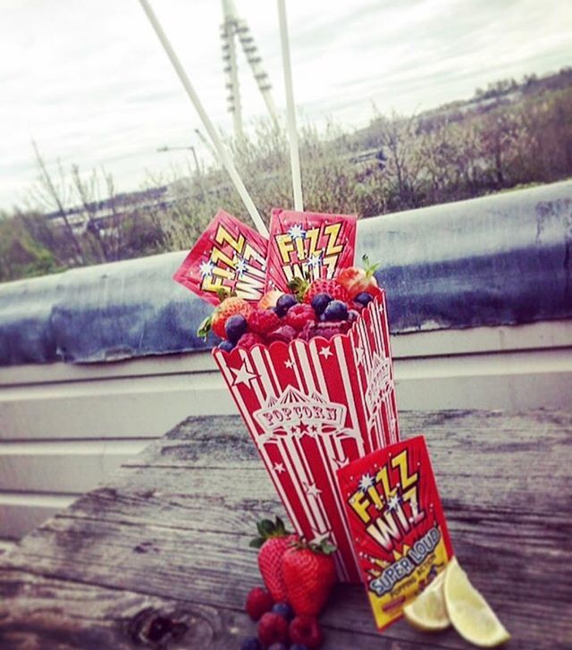 Sharing is caring! Come down and end the weekend right with one of our sharing cherry pop cocktails! 🍒💥 #sundayfunday #sharingiscaring #cocktails #cocktailgram #sunderland #bridge #saucylife ift.tt/2ByFL3l