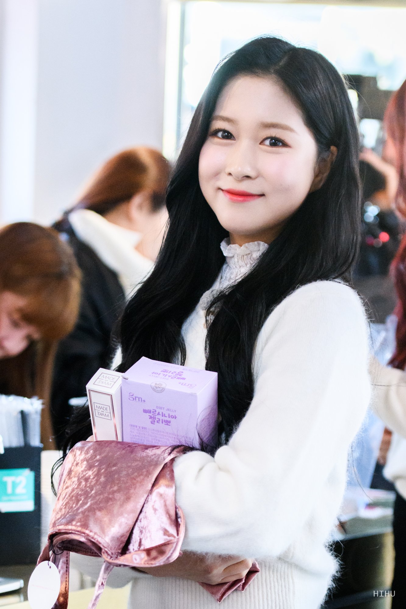 DUpSMpSV4AAha4X.jpg:large