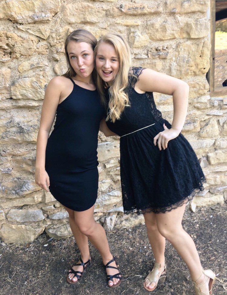 sydcheek's tweet photo. HAPPY BIRTHDAY HALEY!! Sending you lots of love and as many giggles as you’ve given me💓🛍👯🎂 @foust_haley https://t.co/VyKctwT2XE