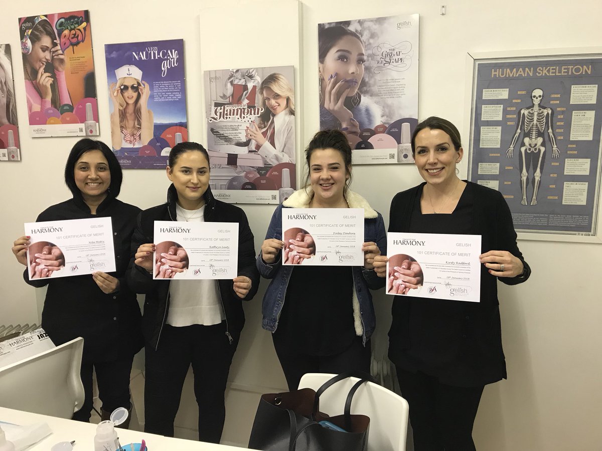 Jillshrig's tweet photo. Great day Gelish training #nailharmonyuk #Gelish #Northamptonshire #Bedfordshire https://t.co/zFcuDsFNTX