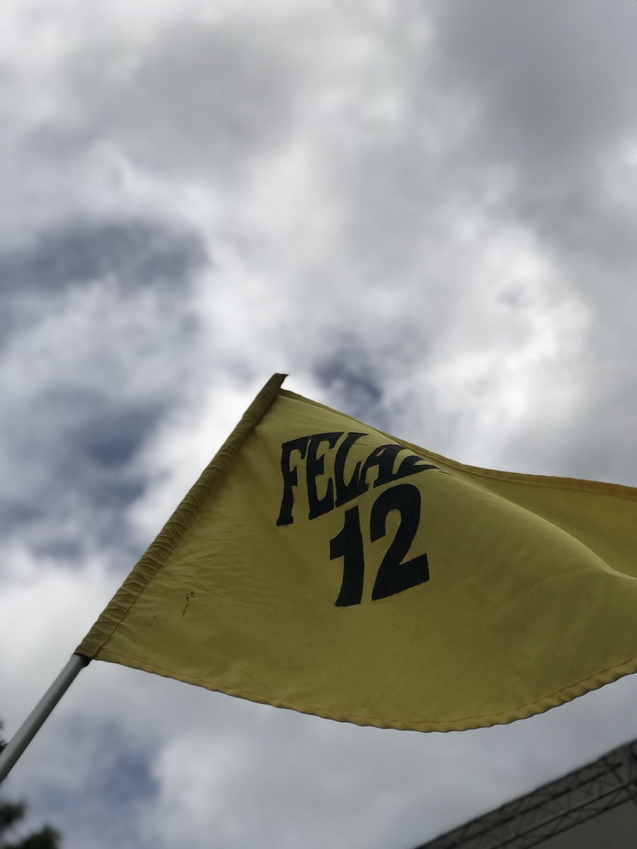 FelabelSede's tweet photo. La juventud también quiere cambio, una democracia real, hoy luchamos por el pais que queremos, por el futuro de lo nuestros,  El pueblo ya habló por la buena, que el Sistema de Justicia actúe y ponga fin a la impunidad #TamosEnElPalacio #FelabelEnelPalacio #MarchaVerde https://t.co/ZVXfItrHwg