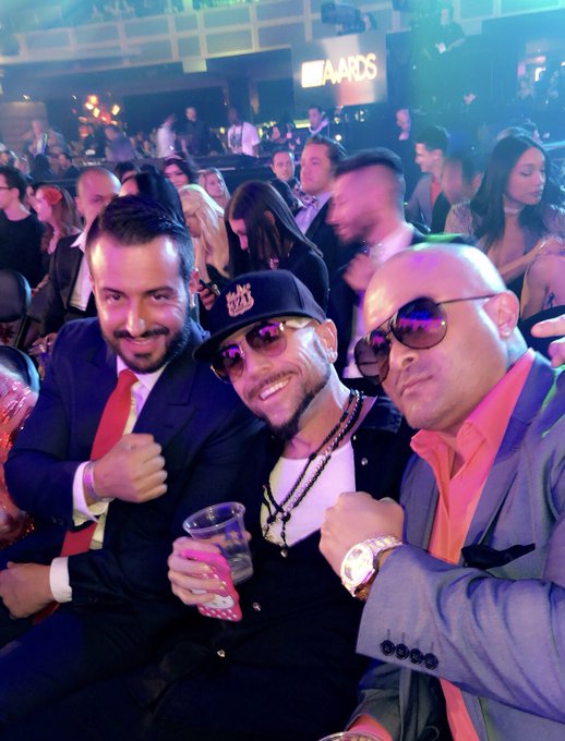 #avn #AVN2018 #AVNAwards live @FlyntDominick @RomeoManciniXXX @dillingerxxx #LasVegas https://t.co/9<a href="/tag/avn"class="tags">#avn</a><a href="/tag/avn2018"class="tags">#AVN2018</a><a href="/tag/avnawards"class="tags">#AVNAwards</a><a class="tags" href="/tag/flyntdominick">@flyntdominick</a><a class="tags" href="/tag/romeomancinixxx">@romeomancinixxx</a><a href="/tag/lasvegas"class="tags"><span>#lasvegas</span></a>