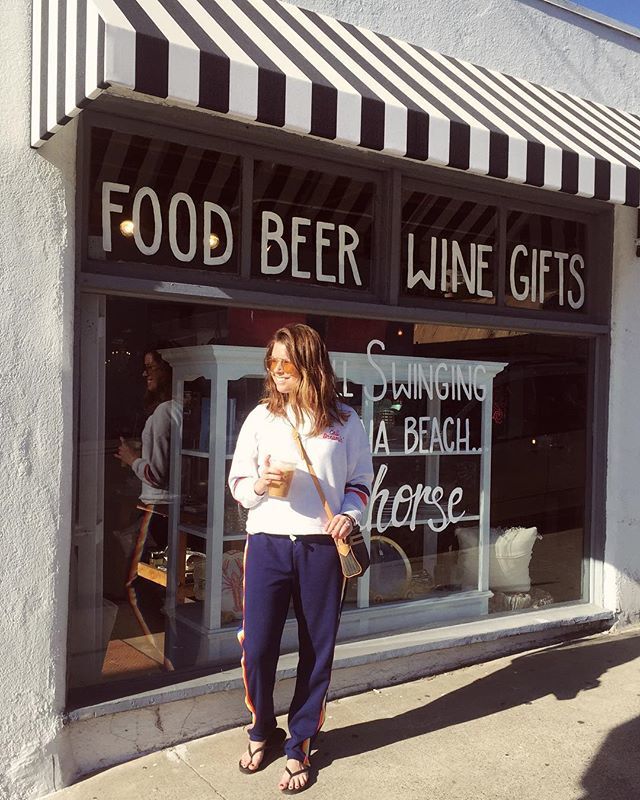 ...and @vervecoffee ☕️✨ Pretty sure this is going to be my new weekend uniform for the foreseeable future - can’t get enough of these $10 retro sweatpants 🌈✨Also, the @pearlstgeneral store in Laguna is like the cutest ever - so glad I finally pop… ift.tt/2njezQY