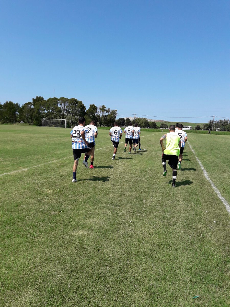 Gran amistoso frente a #LaAmistad, seguimos sumando minutos ante grandes equipos. ⚽💪🏻