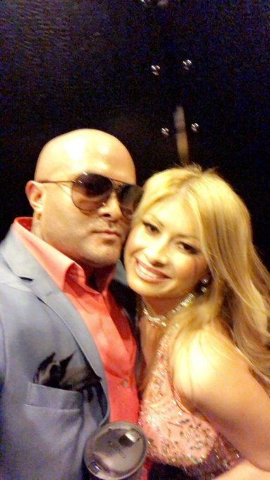 #AVNAwards live #avn2018 #lasvagas #avn with my hyna @lisadaniels3 https://t.co/rHLfOiqUBW<a href="/tag/avnawards"class="tags">#AVNAwards</a><a href="/tag/avn2018"class="tags">#avn2018</a><a href="/tag/lasvagas"class="tags">#lasvagas</a><a href="/tag/avn"class="tags">#avn</a>