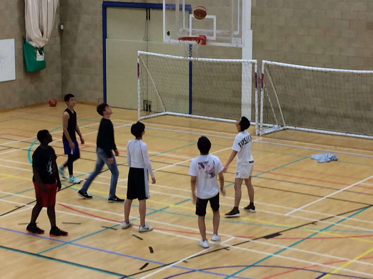 GateDeanClose's tweet photo. Some great skills on show at inter-House basketball #impressive #exhausted boys and girls https://t.co/Gt7vbtWVyd